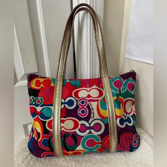 Coach Poppy Shoulder Bag GUC - Picture 3 of 16